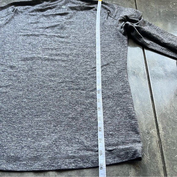 Lululemon Surge Warm 1/2 Zip *Silver
Heathered Black - Picture 11 of 12